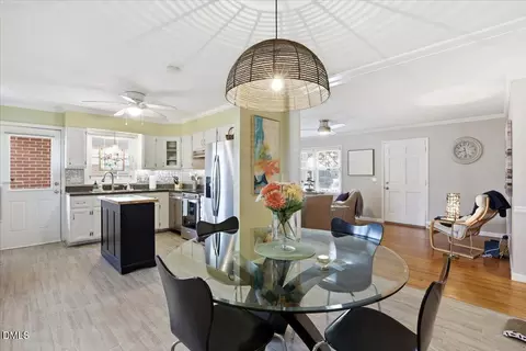 Dining - 105 E Stevens St, Smithfield, NC 27577 photo 2 of 2