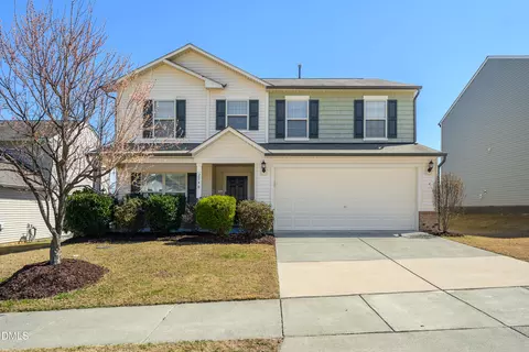 2540 Averon Dr, Fuquay Varina, NC 27526