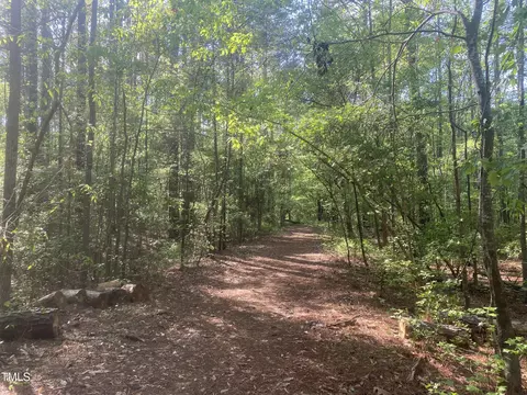 212 Pine Dr, Durham, NC 27713