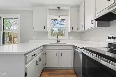 Kitchen - 503 Laurel Dr, Smithfield, NC 27577 photo 2 of 3