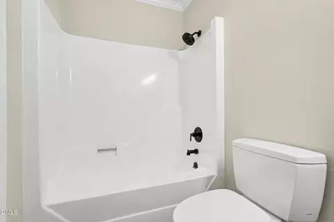Bath - 503 Laurel Dr, Smithfield, NC 27577 photo 3 of 3