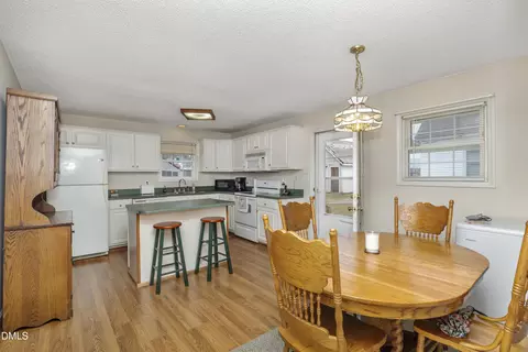Dining - 100 E St, Erwin, NC 28339 photo 1 of 3
