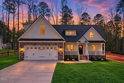 136 Nakoma Dr, Louisburg, NC 27549