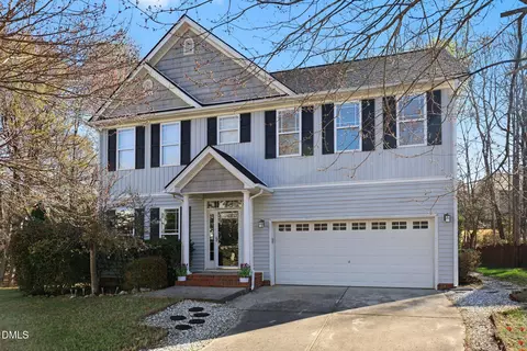 229 Autumn Glen Ln, Holly Springs, NC 27540