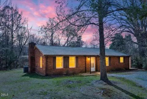 110 Hill St, Hillsborough, NC 27278