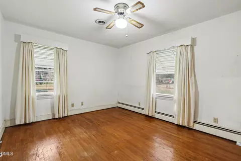 Bedroom - 207 E Griswold St, Selma, NC 27576 photo 1 of 4