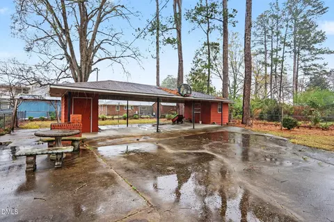 Exterior - 207 E Griswold St, Selma, NC 27576 photo 3 of 5