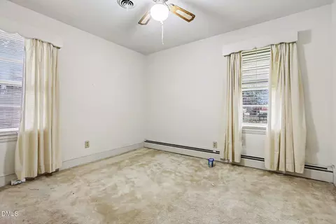 Bedroom - 207 E Griswold St, Selma, NC 27576 photo 2 of 4