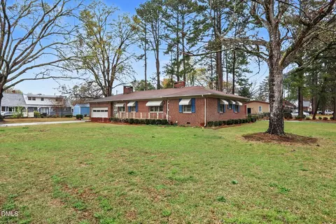 Exterior - 207 E Griswold St, Selma, NC 27576 photo 1 of 5