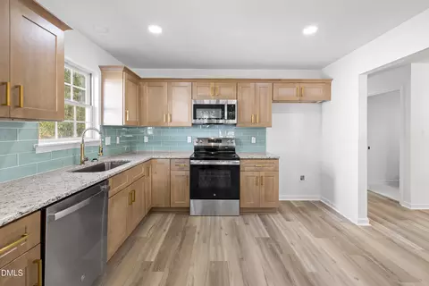 12 Sameer Ct, Durham, NC 27703