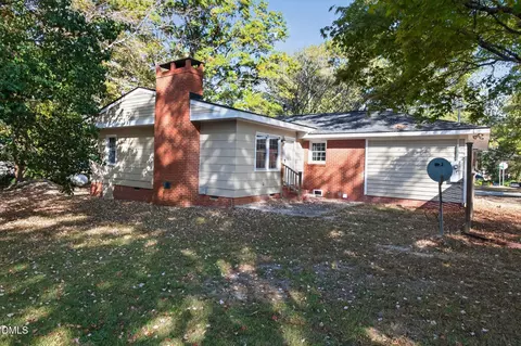 Exterior - 518 E 3rd St, Wendell, NC 27591 photo 1 of 2