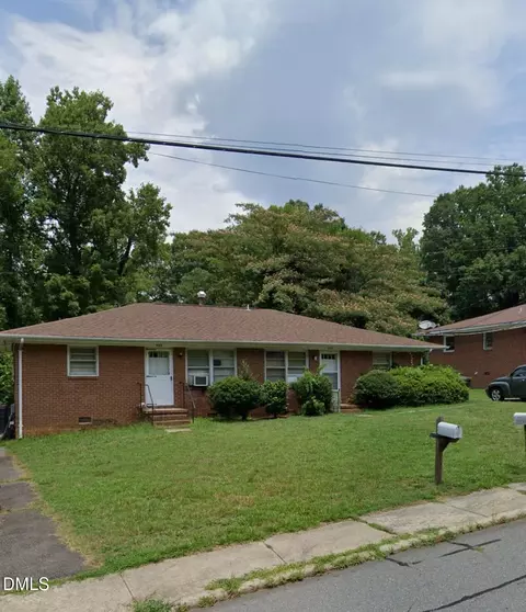 820-822 Summit Ave, Reidsville, NC 27320