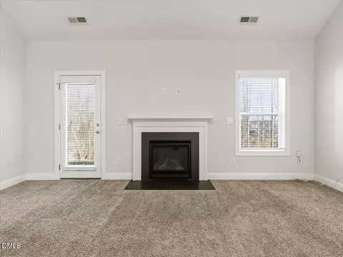 Living - 60 Pepper Ln, Garner, NC 27529 photo 3 of 7
