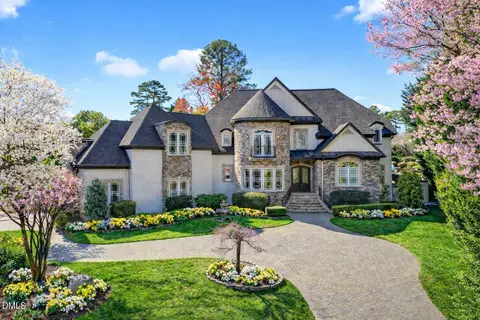 6701 Foxfire Pl, Raleigh, NC 27615