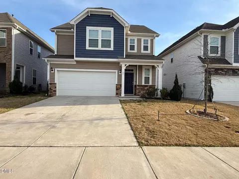 64 Nailsworth St, Angier, NC 27501