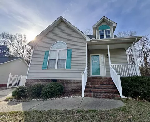 110 Hoskins Cir, Burlington, NC 27215