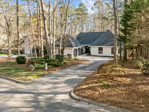 104 Hampshire Pl, Chapel Hill, NC 27516