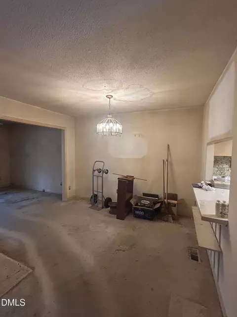 Dining - 4100 Five Oaks Dr UNIT 33, Durham, NC 27707 photo 2 of 3