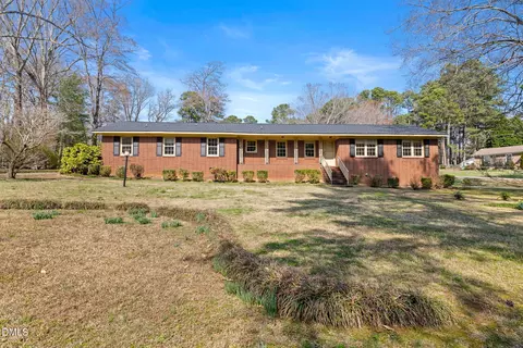 2008 Brookrun Rd, Henderson, NC 27536