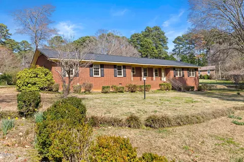 2008 Brookrun Rd, Henderson, NC 27536