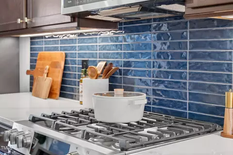Kitchen - 706 Hyperion Aly, Wake Forest, NC 27587 photo 10 of 10