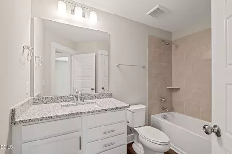 Bath - 528 Plumleaf Ln, Durham, NC 27703 photo 4 of 5