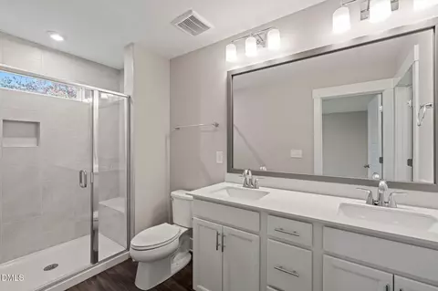 Bath - 528 Plumleaf Ln, Durham, NC 27703 photo 2 of 5