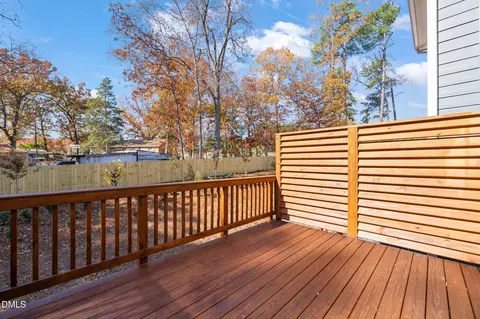 Exterior - 528 Plumleaf Ln, Durham, NC 27703 photo 2 of 8