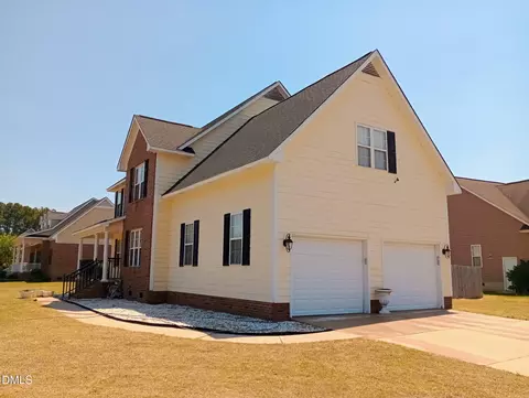 3427 Lancers Dr, Fayetteville, NC 28306