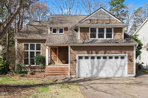 121 Marquette Dr, Cary, NC 27513