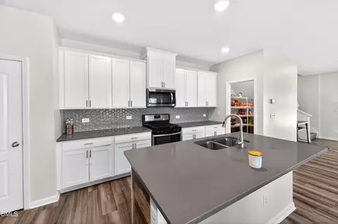 Kitchen - 3418 Dropseed Dr, Apex, NC 27502 photo 1 of 2