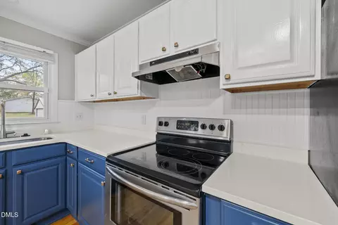 Kitchen - 1506 Euclid Rd, Durham, NC 27713 photo 2 of 3