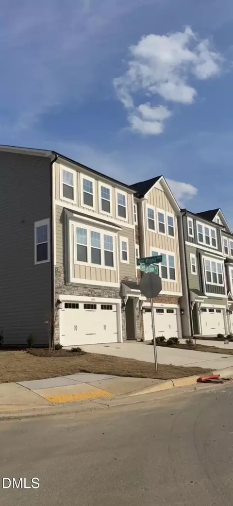 10058 Secluded Garden Dr #LOT 203, Apex, NC 27523
