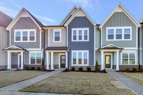3133 Cathedral Comb Dr #264, Apex, NC 27502