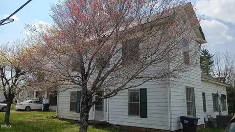 325 N Asheboro St, Liberty, NC 27298