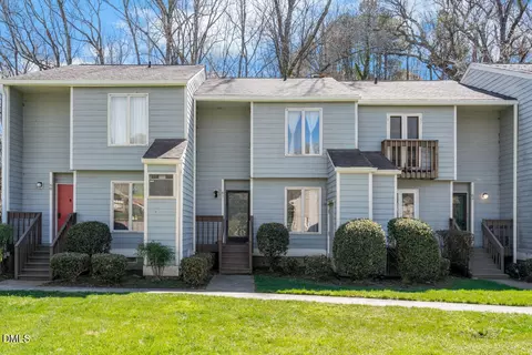 250 S Estes Dr #61, Chapel Hill, NC 27514