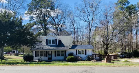 183 Red Hill Loop Rd, Warrenton, NC 27589