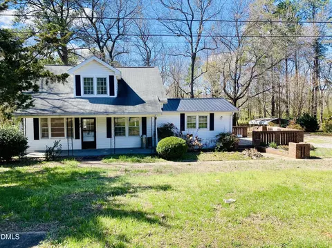 183 Red Hill Loop Rd, Warrenton, NC 27589