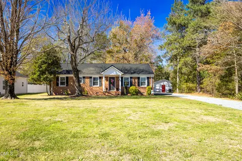 503 N Lincoln St, Benson, NC 27504