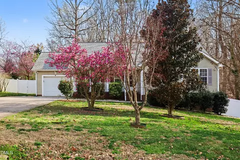 390 Eagle Stone Rdg, Youngsville, NC 27596