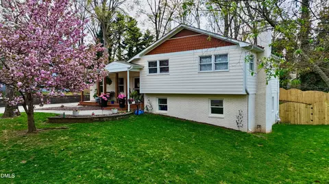 5505 Knollwood Rd, Raleigh, NC 27609