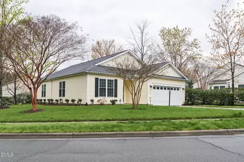 317 Indian Elm Ln, Cary, NC 27519