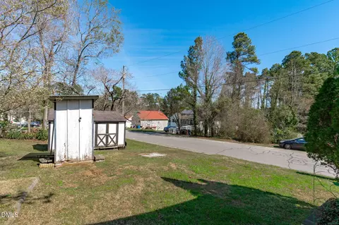 Exterior - 617 E Maynard Ave, Durham, NC 27704 photo 8 of 8