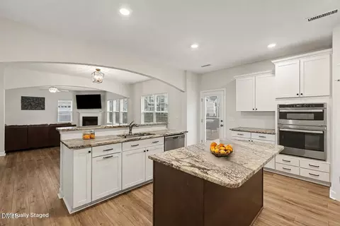 1012 Foggy Point Trl, Knightdale, NC 27545