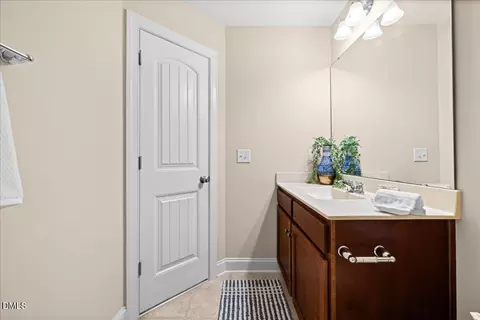 Bath - 142 Token House Rd, Durham, NC 27703 photo 4 of 4