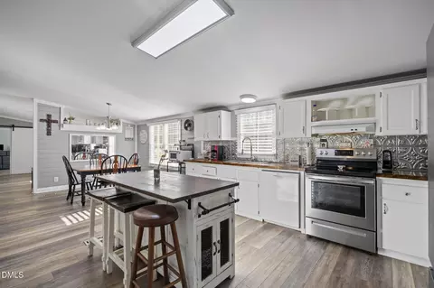 9089 Grassy Creek Rd, Bullock, NC 27507