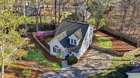 51 Westfield St, Pittsboro, NC 27312