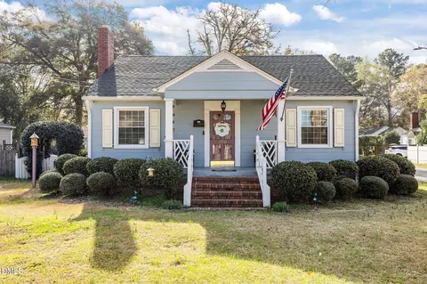 300 N Churchill Dr, Fayetteville, NC 28303