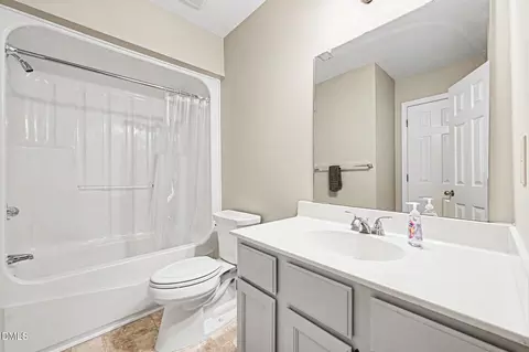 Bath - 27 Forest Green Dr, Durham, NC 27705 photo 1 of 2