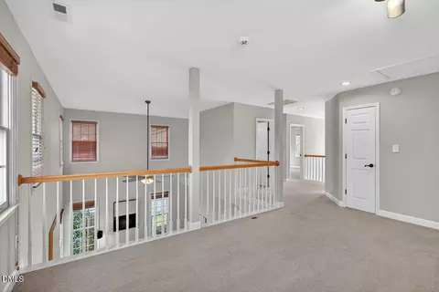 Entry Way - 8214 Eagle View Dr, Durham, NC 27713 photo 5 of 6